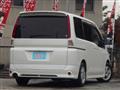 2005 Nissan Serena
