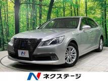 2013 Toyota Crown Hybrid