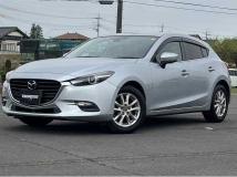 2016 Mazda Axela