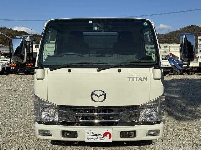2020 Mazda Titan
