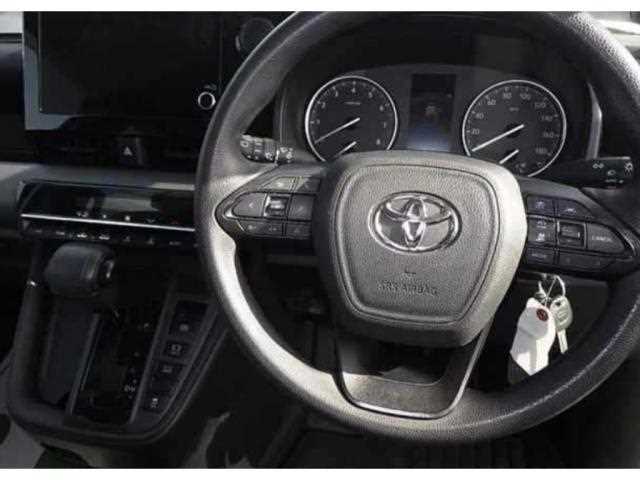 Toyota Noah 2024 — миниатюра 4