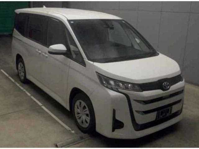 Toyota Noah 2024 — миниатюра 2