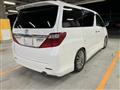 2013 Toyota Alphard G