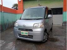 2011 Daihatsu Tanto