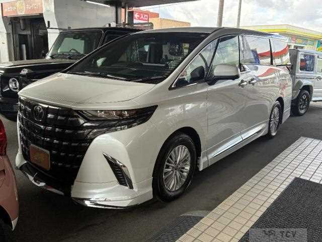 2025 Toyota Alphard Hybrid