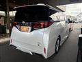 2025 Toyota Alphard Hybrid