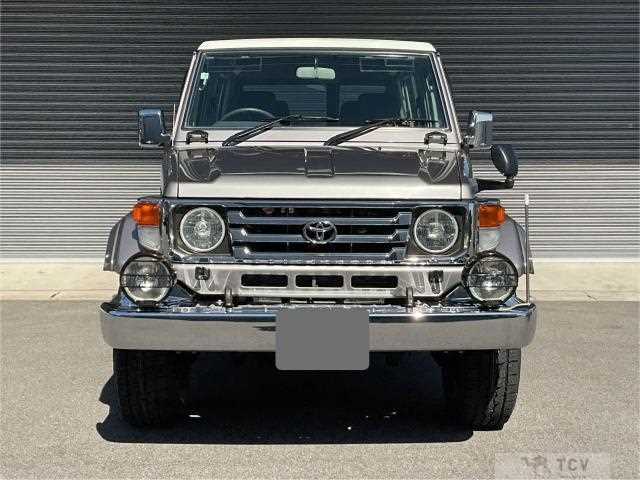 2004 Toyota Landcruiser 70