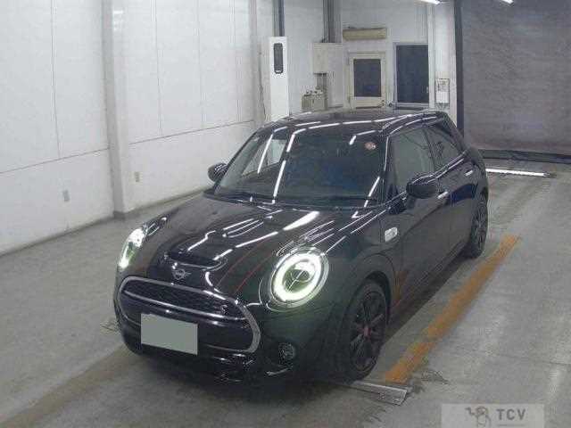 2021 BMW MINI