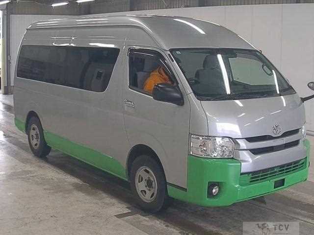 2020 Toyota Hiace Commuter