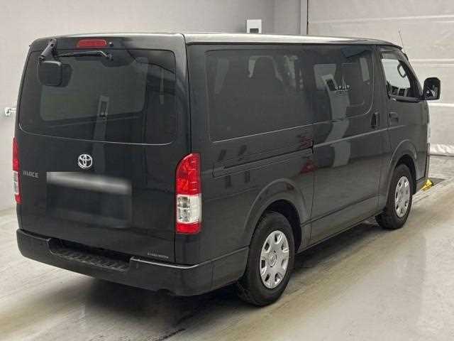Toyota Hiace Van 2024 — миниатюра 3
