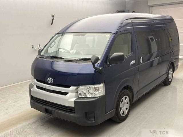 2020 Toyota Hiace Commuter