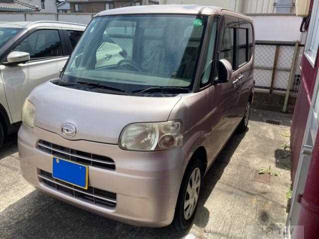 2011 Daihatsu Tanto