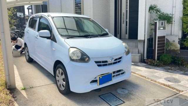 2011 Daihatsu Mira