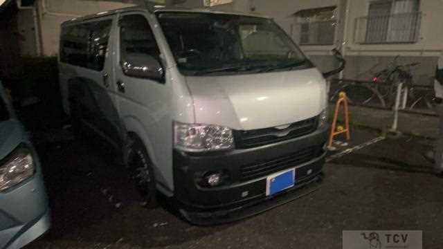 2006 Toyota Regius Wagon