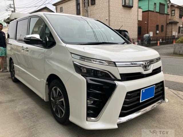 2021 Toyota Voxy