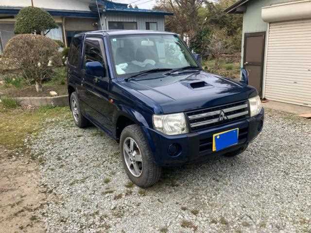 2011 Mitsubishi Pajero Mini