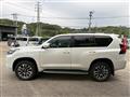 2023 Toyota Land Cruiser Prado