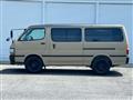 2001 Toyota Hiace Van