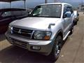 2000 Mitsubishi Pajero
