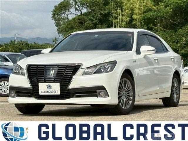 2015 Toyota Crown Hybrid