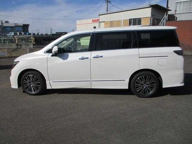 Nissan Elgrand 2026 — фото 11 купить в Москве