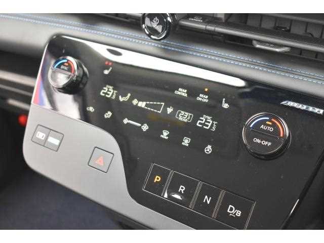 Nissan Serena 2023 — миниатюра 9