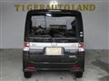2011 Daihatsu Tanto
