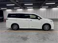 2018 Nissan Elgrand