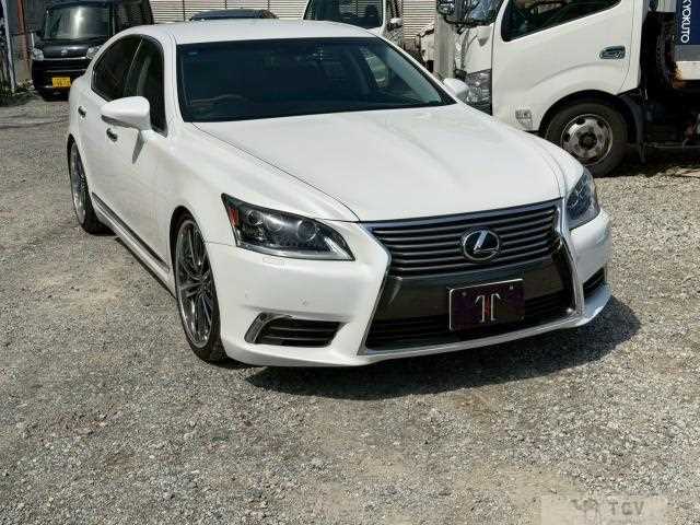 2013 Lexus LS