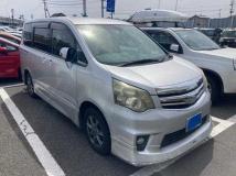 2013 Toyota Noah