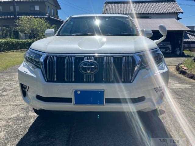 2020 Toyota Land Cruiser Prado