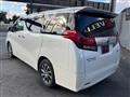 2017 Toyota Alphard Hybrid