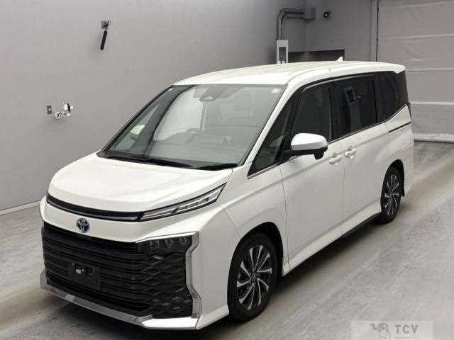 2022 Toyota Voxy