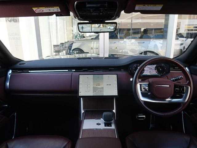 Land Rover Range Rover 2024 — миниатюра 3