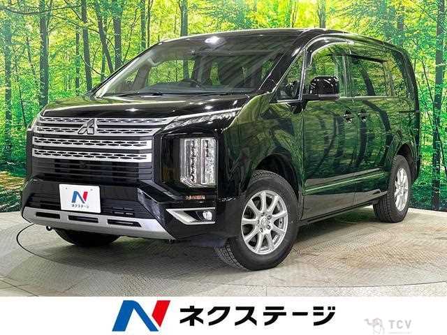 2021 Mitsubishi Delica D5