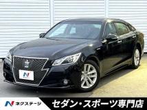 2013 Toyota Crown Hybrid