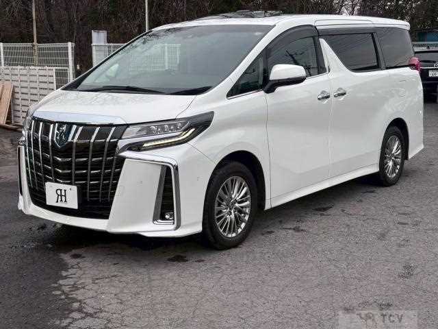 2022 Toyota Alphard Hybrid
