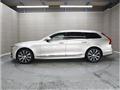 2022 Volvo V90