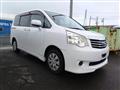 2012 Toyota Noah