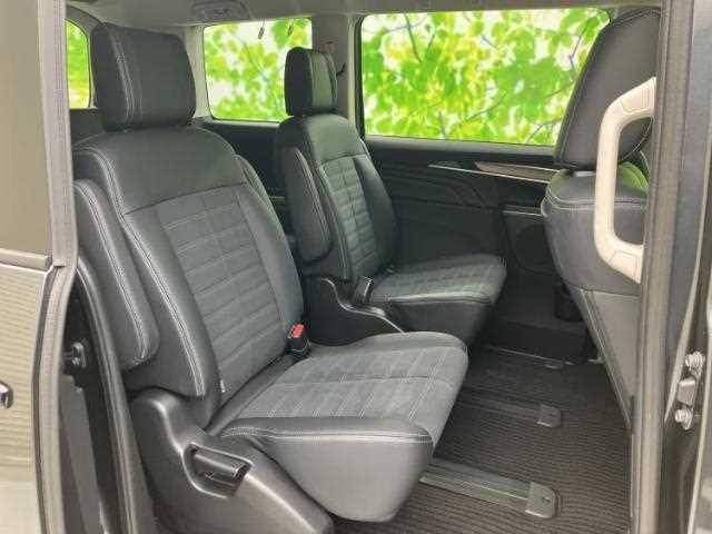 Mitsubishi Delica D5 2025 — миниатюра 6