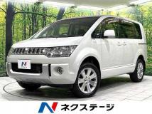 2016 Mitsubishi Delica D5