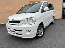 2003 Toyota Noah