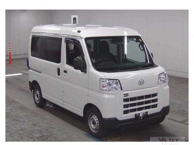 2022 Daihatsu Hijet Cargo