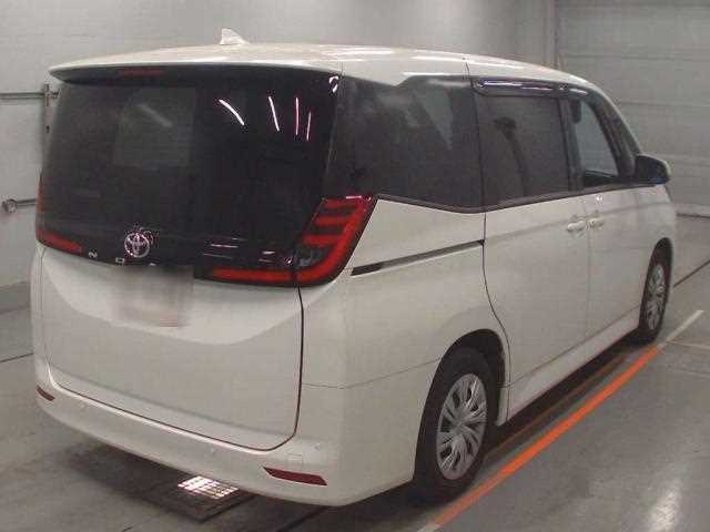 Toyota Noah 2024 — миниатюра 3
