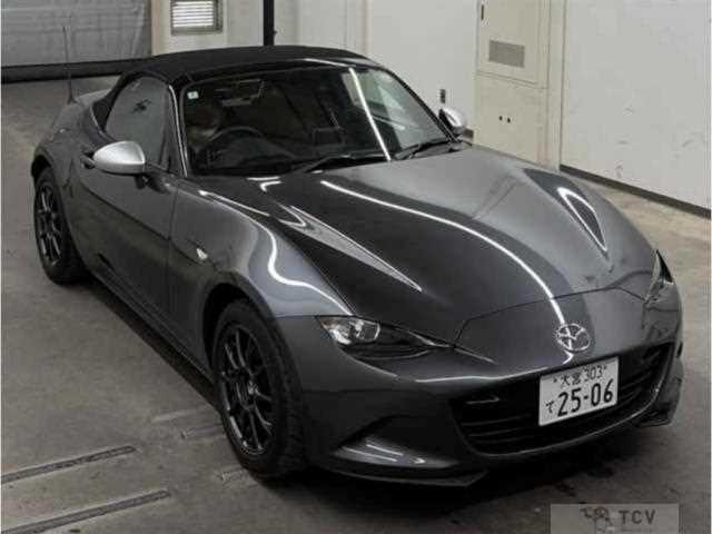 2022 Mazda Roadster