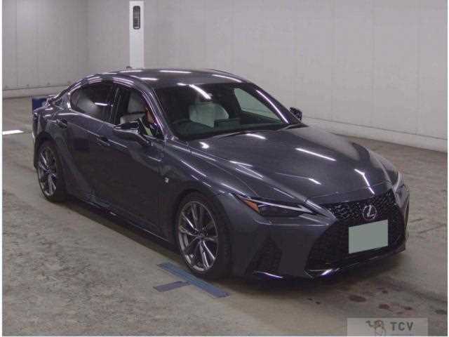 2022 Lexus IS