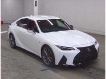 2021 Lexus IS