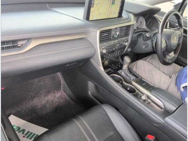 Lexus RX 2022 — миниатюра 4