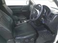 2017 Mitsubishi Pajero