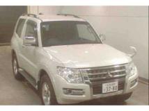 2017 Mitsubishi Pajero